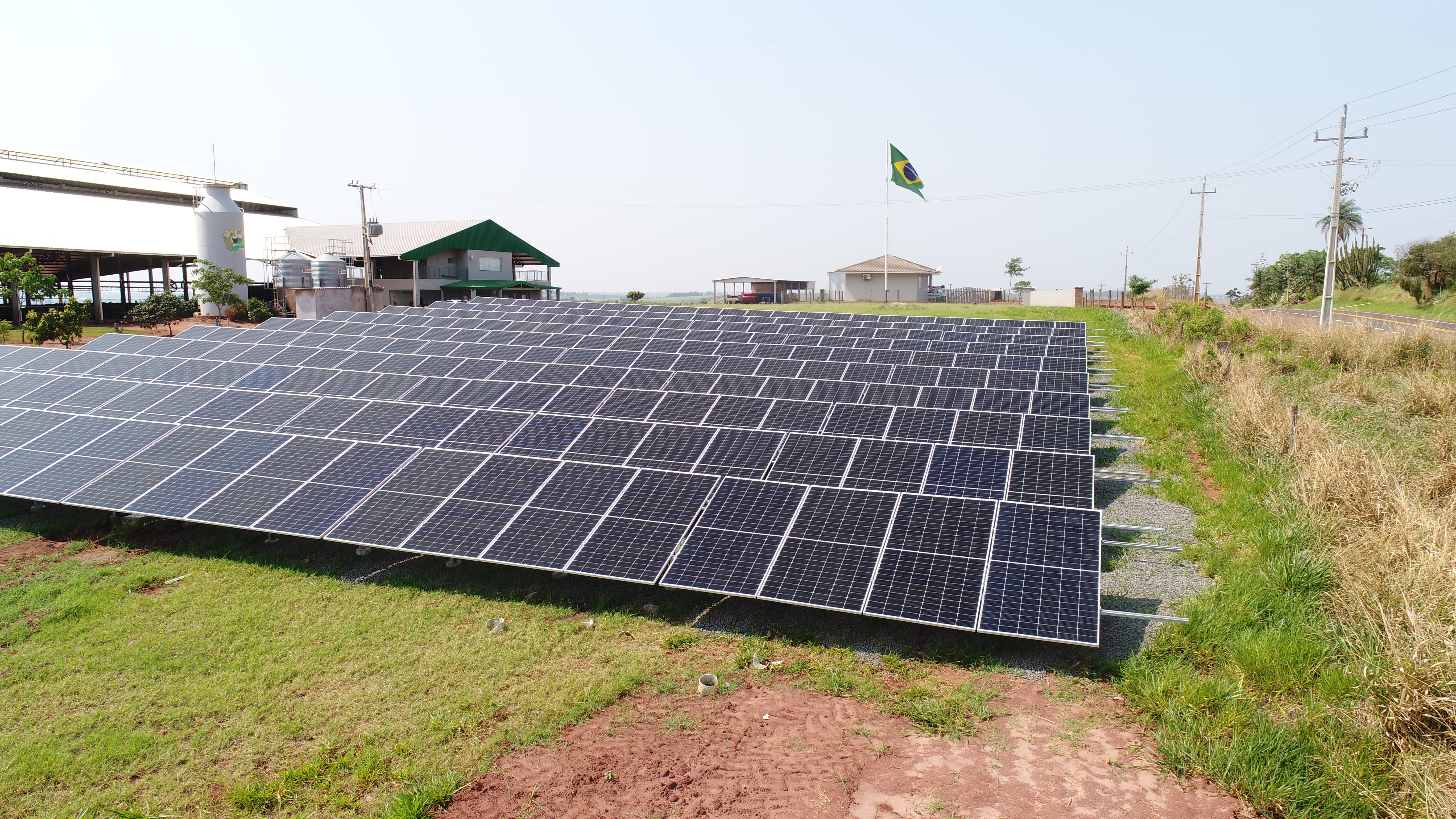 Portfólio de usinas solares com múltiplos ativos